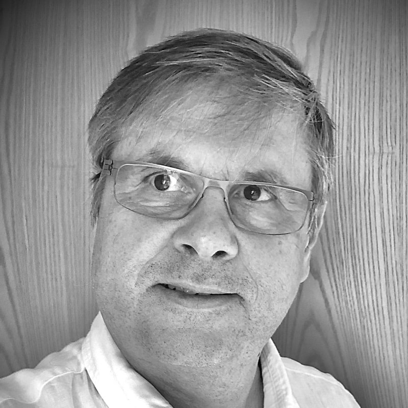 Prof.* Dr. Bertram Poch